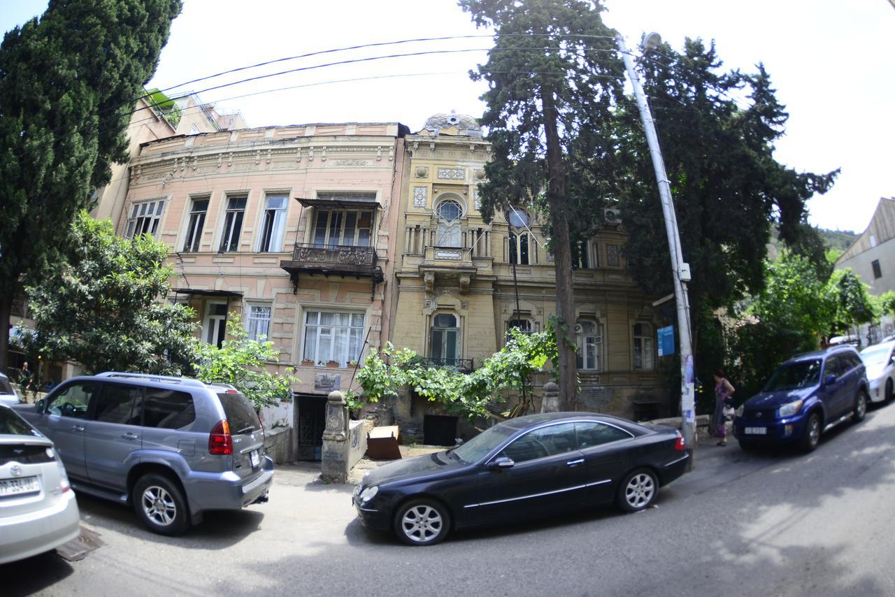 Ana'S Apartment In Old Tbilisi Bagian luar foto